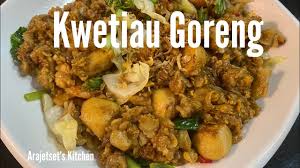 Satu 1/2 c hidangan makanan ini mengandungi 213 kalori, menurut laman web myfitnesspal; Kwetiau Goreng Kwetiau Enak Arajetset S Kitchen Youtube