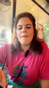 אם אין לך חברה כזאת אז החסרה היא את ואת צריכה להפסיק