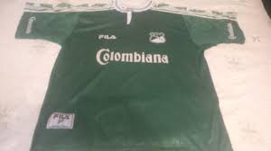 Aquí tenemos muchos kits, uniformes y camisetas para equipos de muchos países, aquí mencionamos algunos de ellos: Deportivo Cali Home Football Shirt 1999 Sponsored By Colombiana