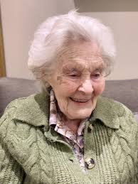 Doreen Mcdonnell's Instagram, Twitter & Facebook