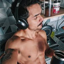 Doug (@vemdouga) • Instagram photos and videos