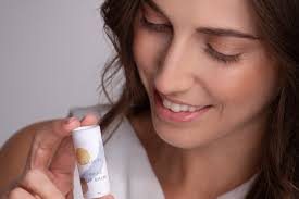 🧘🏽This is your reminder that struggling to meditate doesn't mean you're  bad at it. It usually just means your body needs more support before your  mind can soften. Stillness isn't something you