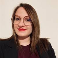 Sara Albanese's Instagram, Twitter & Facebook