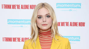 0 registered users and 83 guests. Hand In Hand Dakota Fanning Mit Boyfriend Jamie Promiflash De