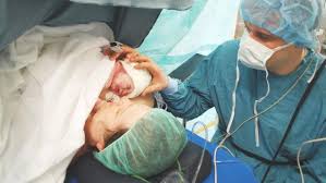 Das sind entzündungsvermittelnde gewebshormone, die auch an der entstehung von fieber und schmerzen beteiligt sind. Mit Kaiserschnitt Geborene Kinder Haben Hoheres Erkrankungsrisiko Kurier At