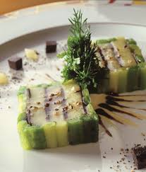 Galantine De Pommes De Terre Et Poireaux Aux Truffes Noires Truffe Poireaux Art Culinaire