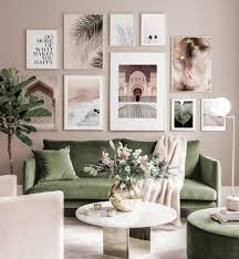 Schone Mediterrane Bilderwand Rosa Grun Poster Goldene Rahmen Inspiration Bilderwand Posterstore In 2020 Galeriewand Wohnzimmer Bilder Wohnzimmer Inspiration Wand