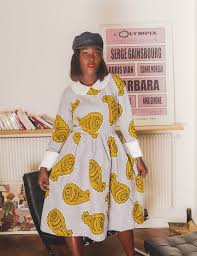 Maybe you would like to learn more about one of these? Robe Avec Col Claudine Et Poignets Blanc Ou En Wax Minoi