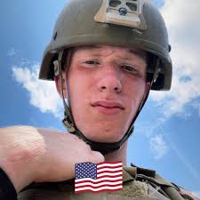 Has anyone done a vector build not the m17 one but out of like a air$oft  body