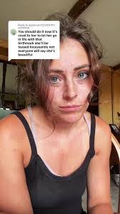 Samantha Hankins's Instagram, Twitter & Facebook