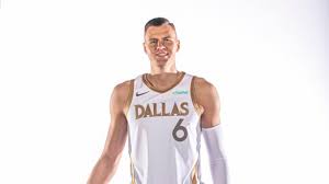 Moving on to the dallas mavericks who are going away from their usual double blue and silver colour scheme for their new city edition uniform. Mavericks Unveil White And Gold City Edition Uniforms Nba Com