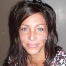 Wanda Luttrell's Instagram, Twitter & Facebook