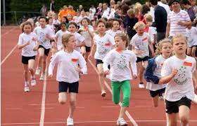 Met dit jaarthema in onze gedachten, kregen we zin om. Klimop Wint Wisselbeker Scholenloop Dilbeek Het Nieuwsblad Mobile