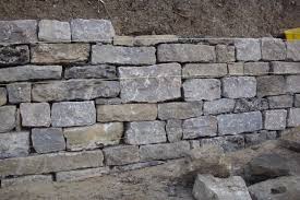 'sanctuary of the forty'), also masha'ad al arba'een, is a ruined building approximately 300 meters to the west of the old city of hebron.it is considered the most notable ancient structure on tel rumeida. Gartenmauern Aufbau Und Planung Durch Garten Stahl