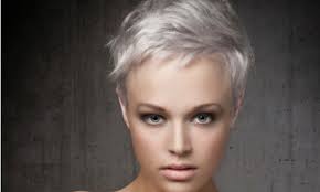 Check spelling or type a new query. La Coupe Courte Pixie Cut Tres Tendance 26 Superbes Modeles Qui Vont Vous Ravir