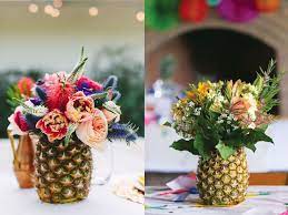 Centros de mesa navideño con piñas preciosos ideas creativas. 7 Centros De Mesa Para La Decoracion De Bodas Originales Centros De Mesa Para Boda Mesas De Boda Centros De Mesa Con Pinas