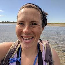 Amanda Delfosse's Instagram, Twitter & Facebook