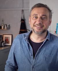 Im Interview: Foodjournalist Stevan Paul über die wichtigsten Details beim  Kochen