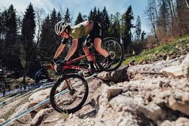 Loana lecomte and thomas pidcock were the big winners at nove mesto. Loana Lecomte Solos Away To World Cup Win Canadian Cycling Magazine