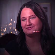 Lola Tung Gypsy Rose