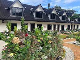 The kampung style homestay located at kampung taman sedia which is located in between tanah rata and brinchang town.it takes about 5 minutes journey to tanah rata and 10 minutes journey to brinchang. Tiny Boutique Habitat Privatzimmer Tanah Rata