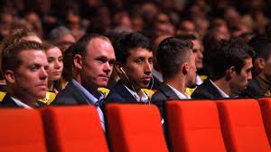 Une compétition qui s'est déroulée au stade de france en nocturne. Redefining Impossible Chris Froome And A Daring Dream Of Double Glory Eurosport