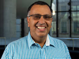 Zubin Austin, Professor
