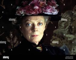 Maggie smith hi-res stock photography and images
