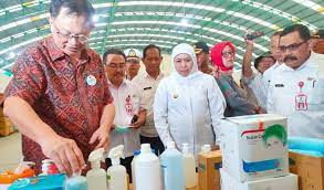 By dale marquardt july 05, 2021 post a comment Gubernur Jatim Khofifah Sidak Pabrik Masker Di Jombang Halo Pantura