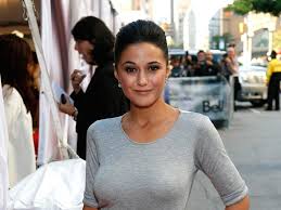 Watch this the tudors vs the borgias video, the borgias : Emmanuelle Chriqui Wallpapers 10 Hot Hd Photos Daily