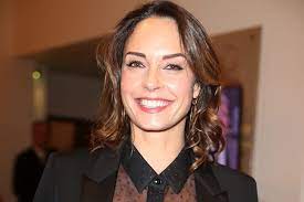 Chloé vire son mari de la maison, alex avoue le meurtre de jacques ! Julia Vignali Enceinte Ou En Surpoids Sa Reponse