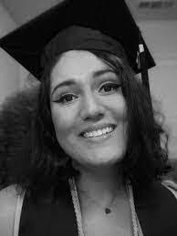 Amber Meaney's Instagram, Twitter & Facebook