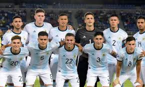 ماهو لقب منتخب الأرجنتين مكون من سبعة 7 حروف لعبة وصلة كرة القدم. Ø§Ø®Ø¨Ø§Ø± Ø§Ù„Ø±ÙŠØ§Ø¶Ø© Ø§Ù„Ø¹Ø§Ù„Ù…ÙŠØ© Ù…Ù†Ø§ÙØ³ Ù…ØµØ± Ø§Ù„Ø£Ø±Ø¬Ù†ØªÙŠÙ† Ø§Ù„Ø£ÙˆÙ„Ù…Ø¨ÙŠ ÙŠØ­ÙˆÙ„ ØªØ£Ø®Ø±Ù‡ Ù„Ø§Ù†ØªØµØ§Ø± ÙˆØ¯ÙŠ Ù…Ø«ÙŠØ± Ø¹Ù„Ù‰ Ø§Ù„Ø¯Ù†Ù…Ø§Ø±Ùƒ