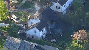 Man Wife Teen Daughter Killed In House Fire In Garden City Long Island Abc7 New York