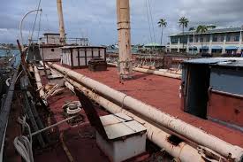 THE FOUR-MASTED IRON SHIP FALLS OF CLYDE: EVALUATION OF LOSS OF INTEGRITY  AND RECOMMENDATION FOR DELISTING FROM THE NATIONAL REG