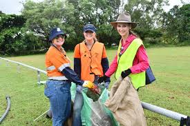 A whopping 2996 pieces of litter weighing 165kg was removed from our  neighbourhood after Port staff and customers joined together to participate  in our annual Clean Up Australia Day event this morning.
