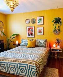Pin By Anne Maher On Almofadas Cojines Afines Indian Bedroom Decor India Home Decor Indian Room Decor