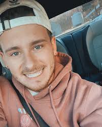 Pablo Lagos (@_pobsss_) • Instagram photos and videos