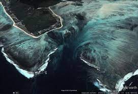 Underwater vandfald i danmarksstrædet i atlanterhavet. Sucheta Mandal Ø¹Ù„Ù‰ ØªÙˆÙŠØªØ± Tallest Waterfall In The World Denmark Strait Cataract Is An Underwater Waterfalls Amazing Http T Co Y02heh4oms