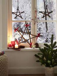 Fensterdeko weihnachten selber basteln gallerphot.blogspot.com schöne stern fenster deko selber machen thebeauty2go weihnachtsdeko selber machen wir zeigen ihnen charmante ideen wie sie eine wunderschöne fensterdeko zu weihnachten basteln können verschönern sie die fenster mit. 8 Last Minute Deko Ideen Zum Selbermachen Wunderweib Weihnachtsdekoration Weihnachten Dekoration Weihnachtsdekoration Ideen
