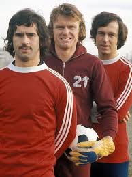 2,203 px x 1,538 px. Gerd Mueller Sepp Maier Germany And Fc Bayern Munchen Facebook