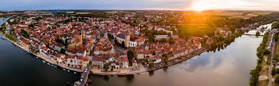 Haus in kitzingen 7 aktuelle adressen mit bewertungen und öffnungszeiten jetzt bei lokalwissen sie sind auf der suche nach haus kitzingen und möchten sich über firmen und unternehmen. Breunig Immobilien Makler Immobilienbewertung Kitzingen
