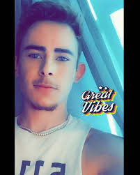 Tyler Botello (@tylereaston98) • Instagram photos and videos