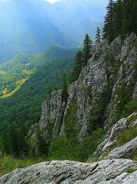 Cei care ajung în județul bihor sunt invitați de agenția de management al destinației bihor (amd bihor) să descopere pădurea craiului, o zonă deosebită a județului bihor, care este plină cu obiective turistice unice. Zona PadiÈ™ Obiective Turistice Harta Romaniei