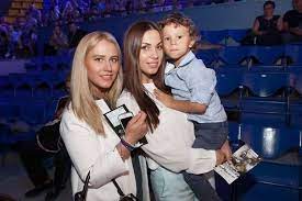 63 ответов 233 ретвитов 1 423. Krasavica Zhena Vasiliya Lomachenko Redkie Snimki Vtoroj Polovinki Boksera Boks Xsport Ua