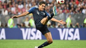 Maybe you would like to learn more about one of these? Foot Dix Choses Que Vous Ne Savez Peut Etre Pas Sur Raphael Varane