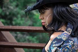 Valerie Bailey's Instagram, Twitter & Facebook