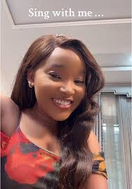 Sandra Au's Instagram, Twitter & Facebook