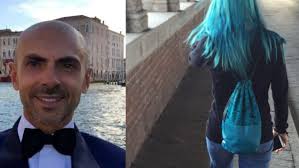 Enzo Miccio critica il look di una ragazza con i capelli blu, lei gli  risponde a tono