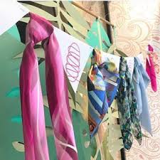 La Maison Des Canuts Maisondescanuts Photos Et Videos Instagram Https Maisondescanuts Fr Boutique Https Phileone Fr Decor Fashion Wind Sock